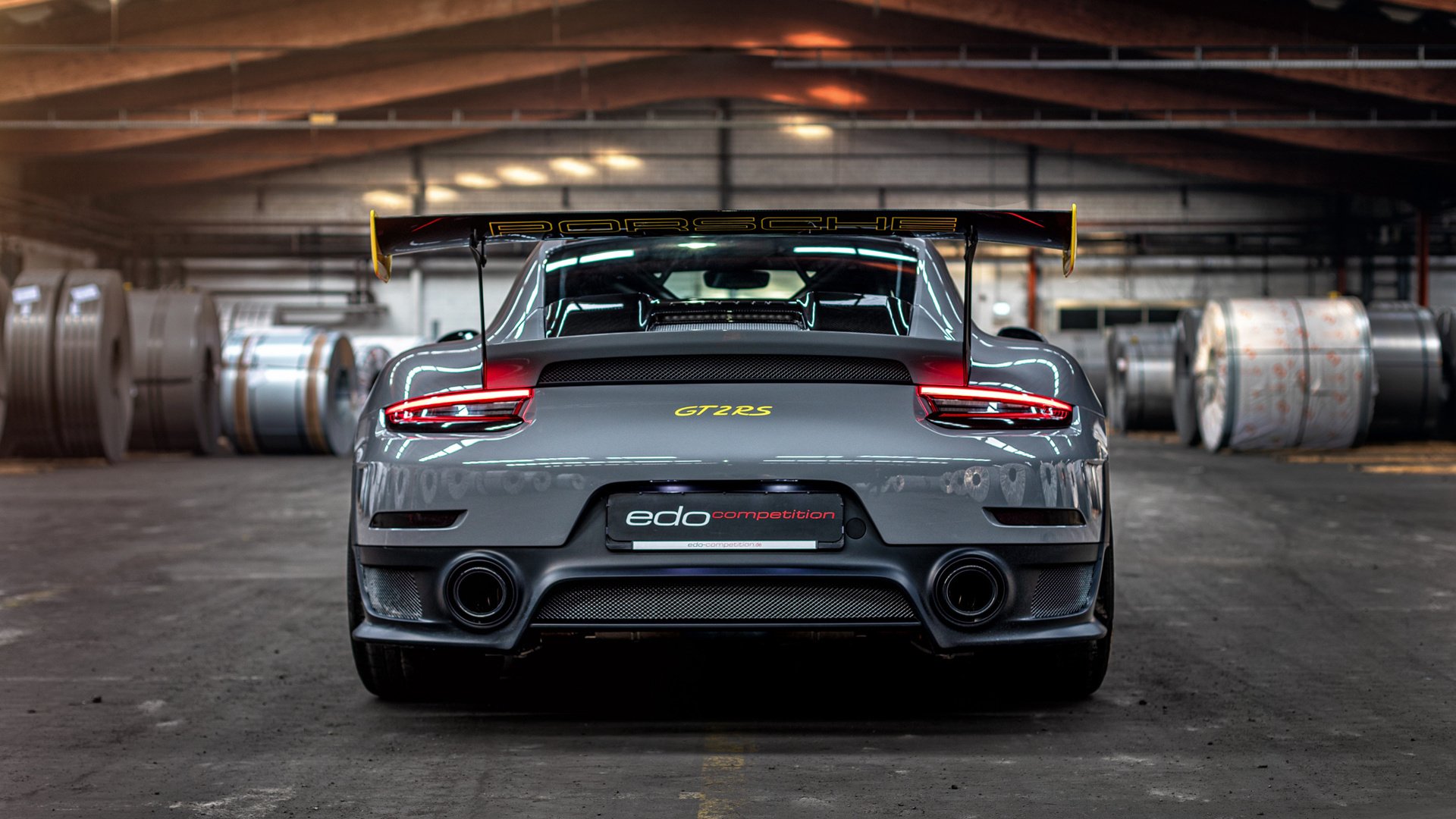 校园足球联赛首次实现省际直播观众互动踊跃，校园足球直播平台