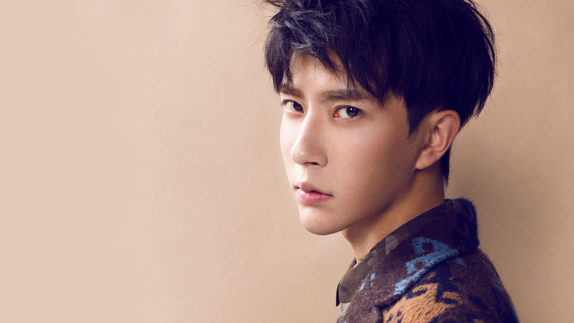 比赛前联合媒体开展公开训练日增强球队透明度与外界互动,比赛前一周怎么训练