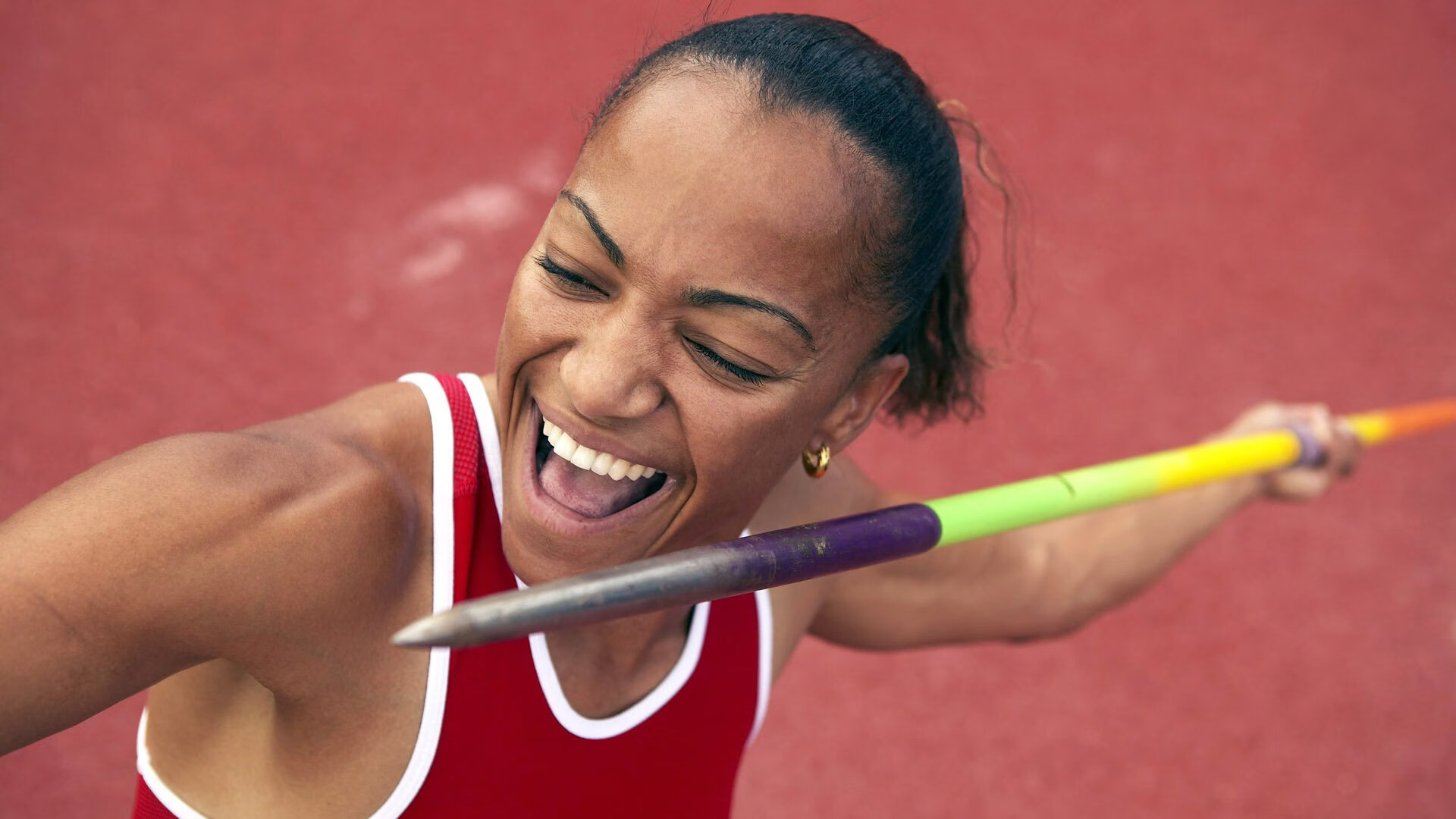 安德烈斯·特米尼奥和埃莉亚·卡纳莱斯在欧洲锦标赛中打破西班牙反曲弓混合团体纪录